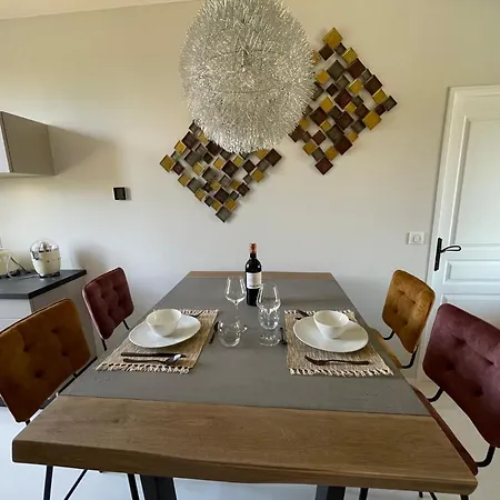 Le Clos Des Buis Gite De Charme Pour 4 Voyageurs Apartament *